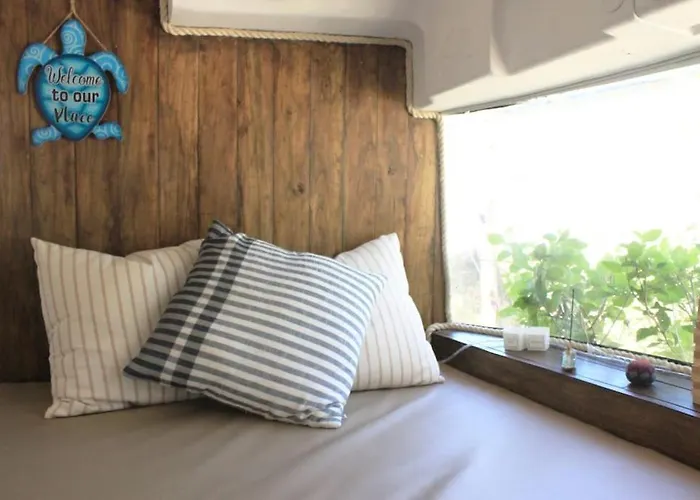 Casa Bus Guanacastes * Playa Negra